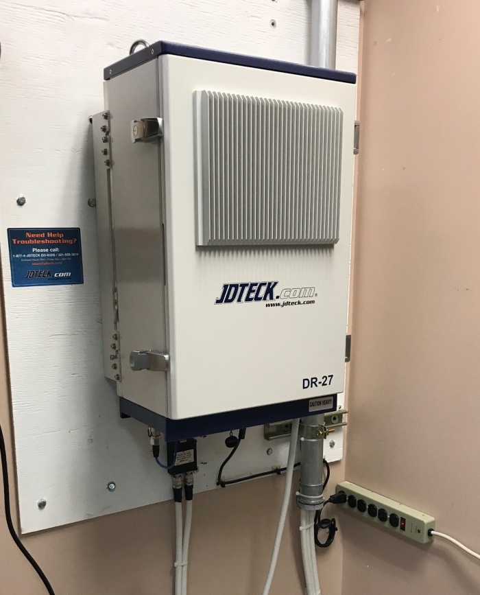 JDTECK's Digital Repeater allows the user to remotely access the repeater to make any future optimization adjustments. Even if AC power is lost, the on-board management can send notifications for up to 15 mins after. 